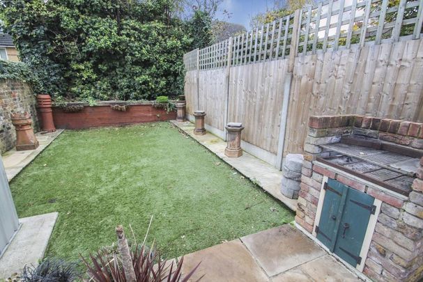 1 bedroom ground floor flat to rent - Photo 1