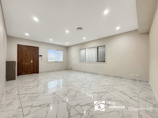 Spacious 4-Bedroom + Study Duplex with Swim Spa in Georges Hall - Photo 1