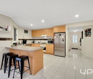 Stunning Family Home in the Heart of Boardwalk Estate!! - Photo 6