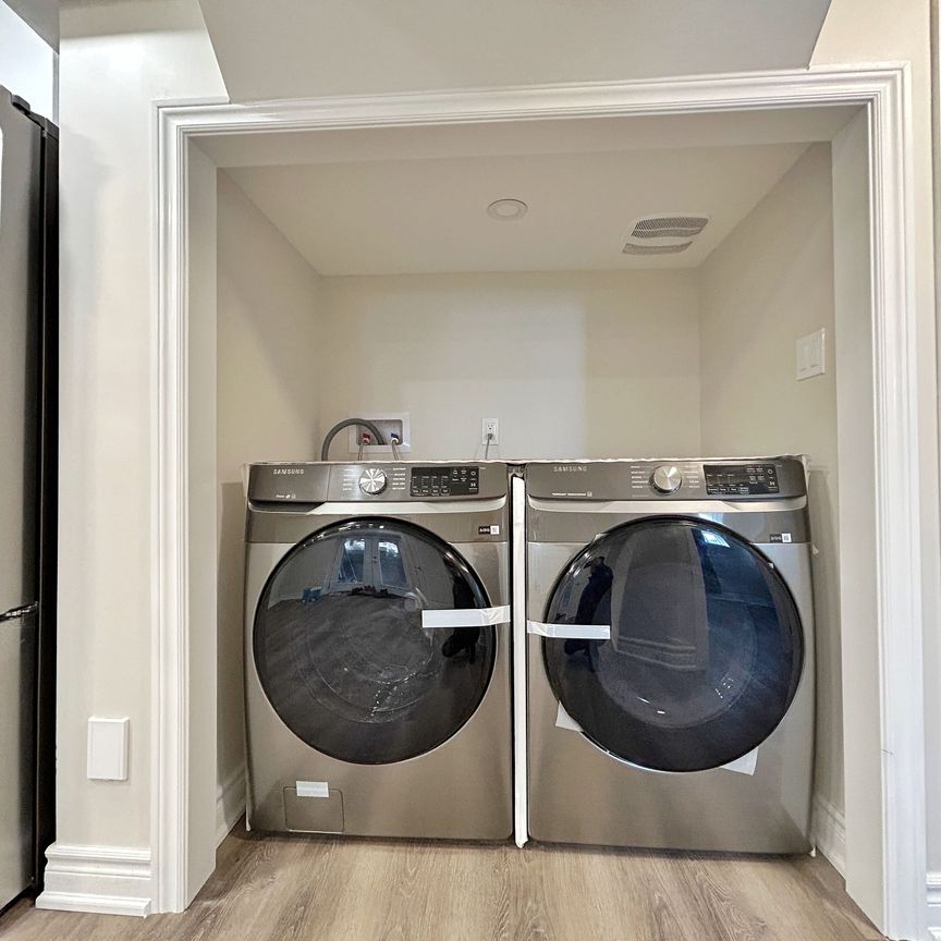 For Lease - 37 Prunella Crescent Unit# Bsmt, East Gwillimbury, Ontario - Photo 1