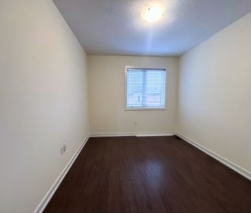 For Lease - 590 North Service Road Unit# 100, Hamilton, Ontario - Photo 5