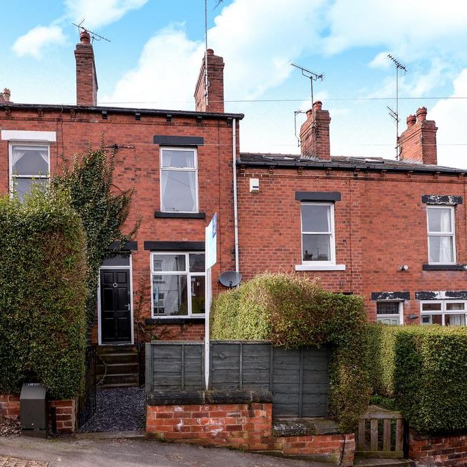 3 bedroom terraced house to rent - Photo 1