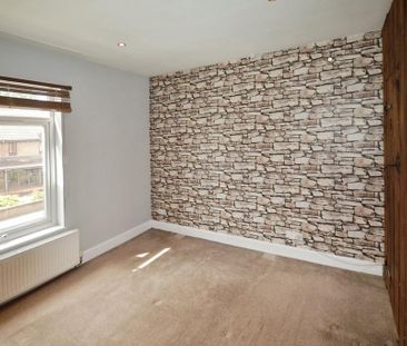 2 bedroom terraced house to rent - Photo 6