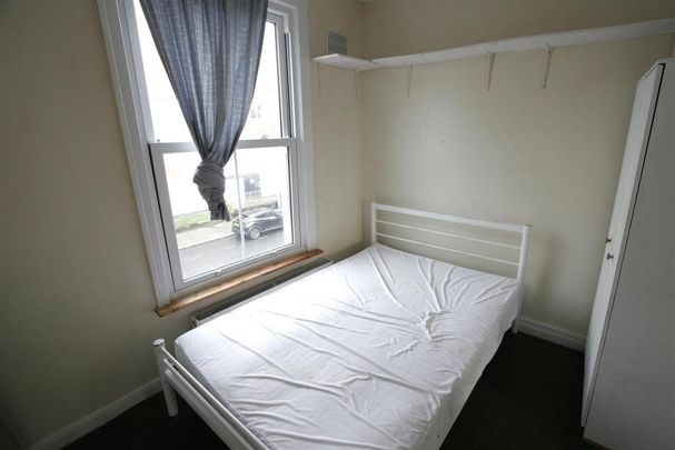 5 bedroom house to rent - Photo 1