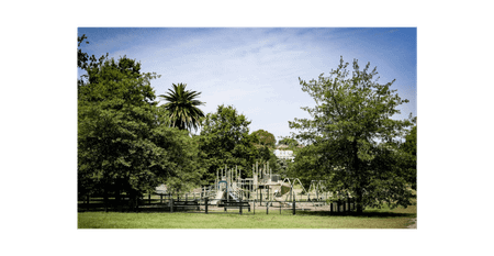 Massive double storey three bedroom art deco townhouse - Photo 4