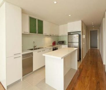 East Perth - Photo 5