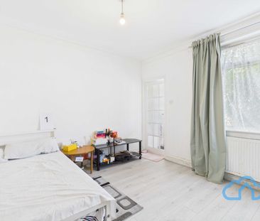 RM1 Regal Court | Enfield | London | N18 2XU - Photo 4
