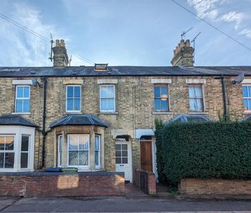 4 bedroom terraced house to rent - Photo 3