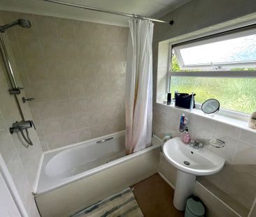 3 bedroom house to rent Stanage Green, Mickleover, DE3 - Photo 5
