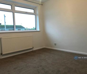 3 bedroom end of terrace house to rent - Photo 5