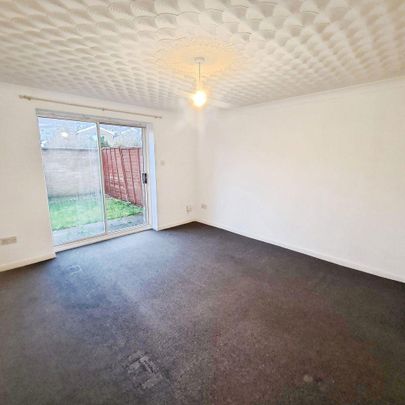 2 bedroom house to rent - Photo 1