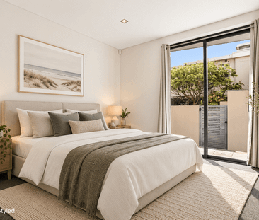 Stunning 2-Bedroom Apartment with Breathtaking Water Views - Photo 2