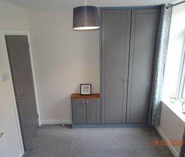3 bedroom terraced house to rent - Photo 6