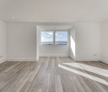 3 bedroom flat to rent - Photo 2