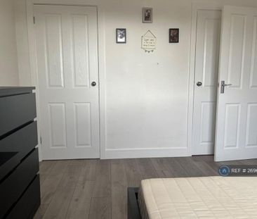 4 bedroom terraced house to rent - Photo 5