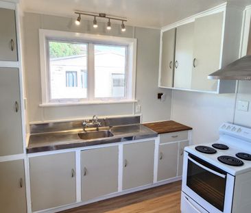 16 Kauri Street, Merrilands, New Plymouth - Photo 4