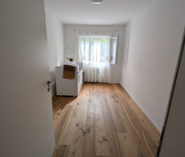 Moderne 3.5-Zimmerwohnung mit zwei Balkonen im Hochparterre - Photo 6