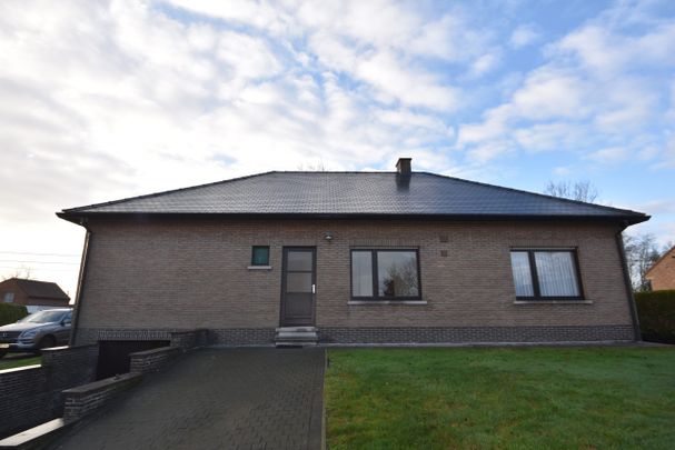 Ruim landhuis met 3 slaapkamers en tuin in Meerdonk - Photo 1