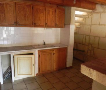 Location Appartement 3 pièces 71m² ARLES 13280 - Photo 6