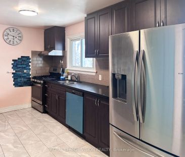 380 Arbor Court #Main floor - Photo 5