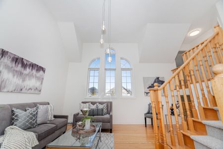 For Lease - 4623 Simmons Road, Burlington, Ontario - Photo 2