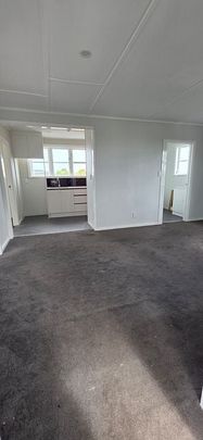 2 Bedroom unit to rent for small family or couple. - Photo 1