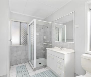 Neat & Tidy Unit in Stafford Heights - Photo 6