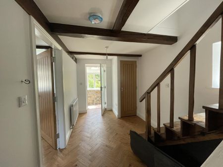 3 bedroom detached house to rent - Photo 5
