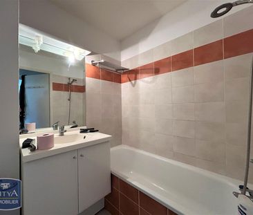 Location Appartement 2 pièces 44m² CAHORS 46000 - Photo 6