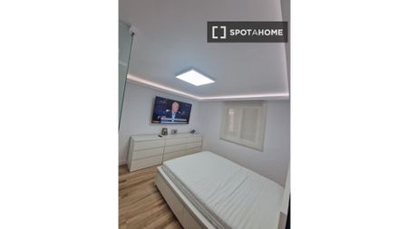 3 room luxury Flat for rent in Villajoyosa, Valencia - Photo 2