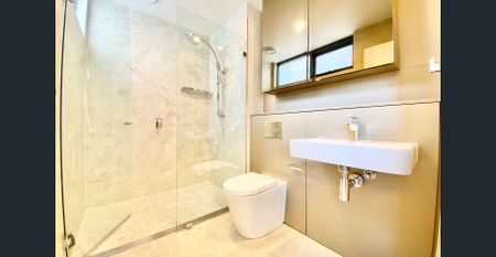 Modem Three bedrooms townhouse for leasing! - Photo 2