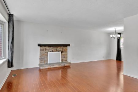 For Lease - 1017 Braeside Street, Woodstock, Ontario - Photo 3