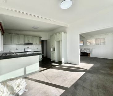 Stunning Family Home! - Photo 1