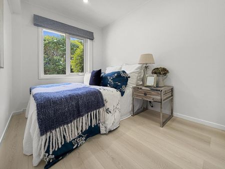 Newly Renovated Garden Apartment - Photo 4