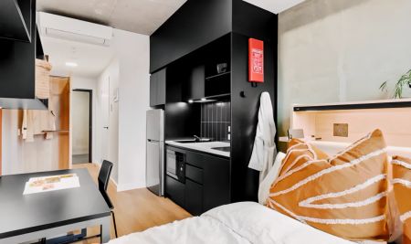 Double Studio - High Floor - Photo 2