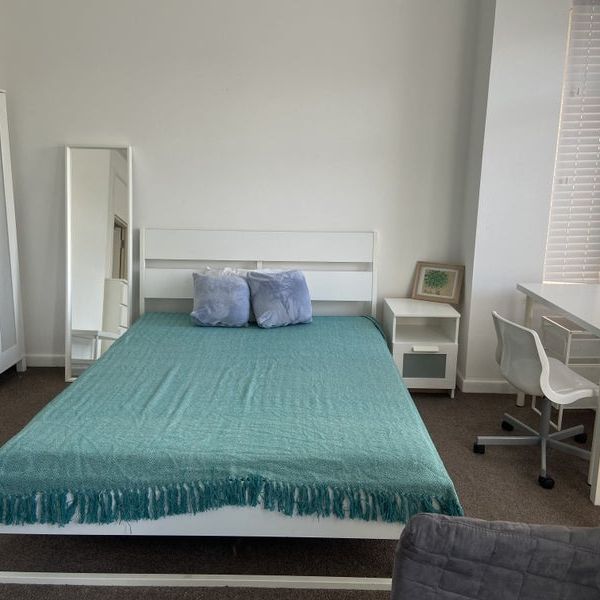 Room in a Shared House, Arthur Road, SO15 - Photo 1