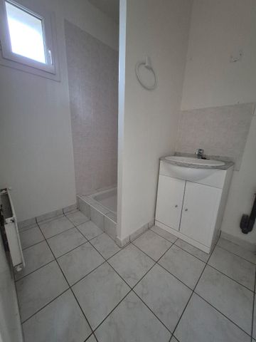 Location Maison 2 pièces 37m² COMBOURG 35270 - Photo 2