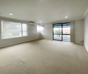 4 Bedroom family home in Totara Heights - Photo 1