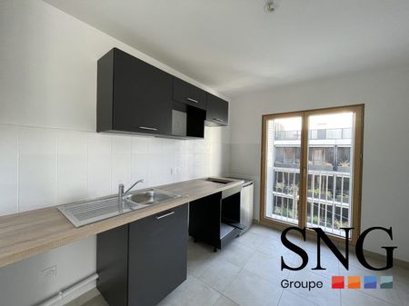 BEAU T3 AVEC LOGGIA ET PARKING - Photo 3