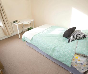 5 bedroom terraced house to rent - Photo 5