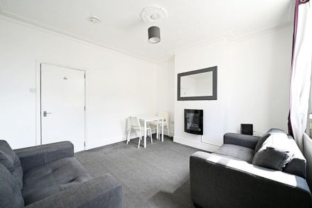 4 bedroom house share to rent - Photo 3