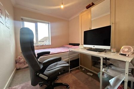 Willowtree Close - Photo 2