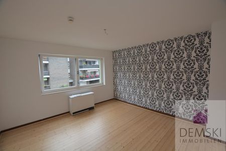 5744: Hilden City! Frisch renovierte 3,5-Zimmer-Wohnung mit Balkon in grüner Wohnlage! - Photo 4