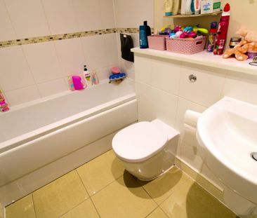 2 bedroom ground floor flat to rent - Photo 6