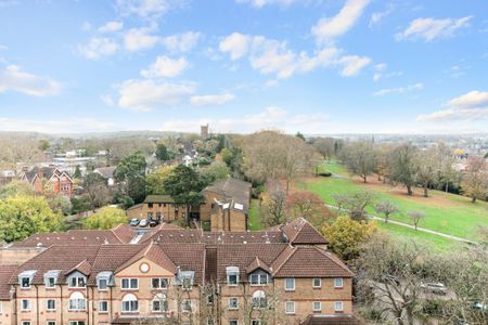 Altyre Road, CROYDON - Photo 4