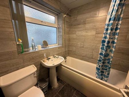 Montrose Street, Middlesbrough, TS1 - Photo 5