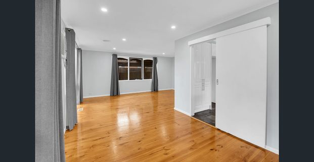 Modern Family Home In Prime Location! - Photo 1