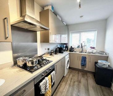 Wynne Crescent, Rugby, CV21 - Photo 1