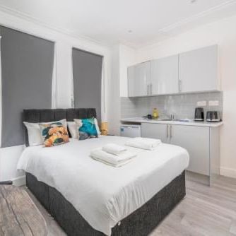 Room in a Shared House, Selwyn Road, NW10 - Photo 1