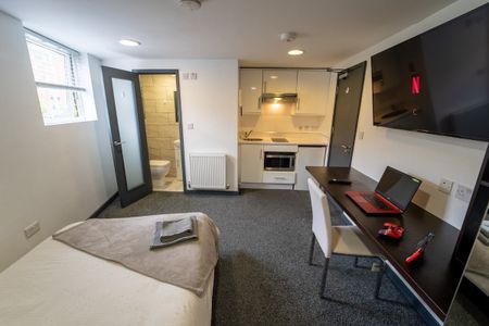 Room in a Shared House, Birmingham, B29 - Photo 4